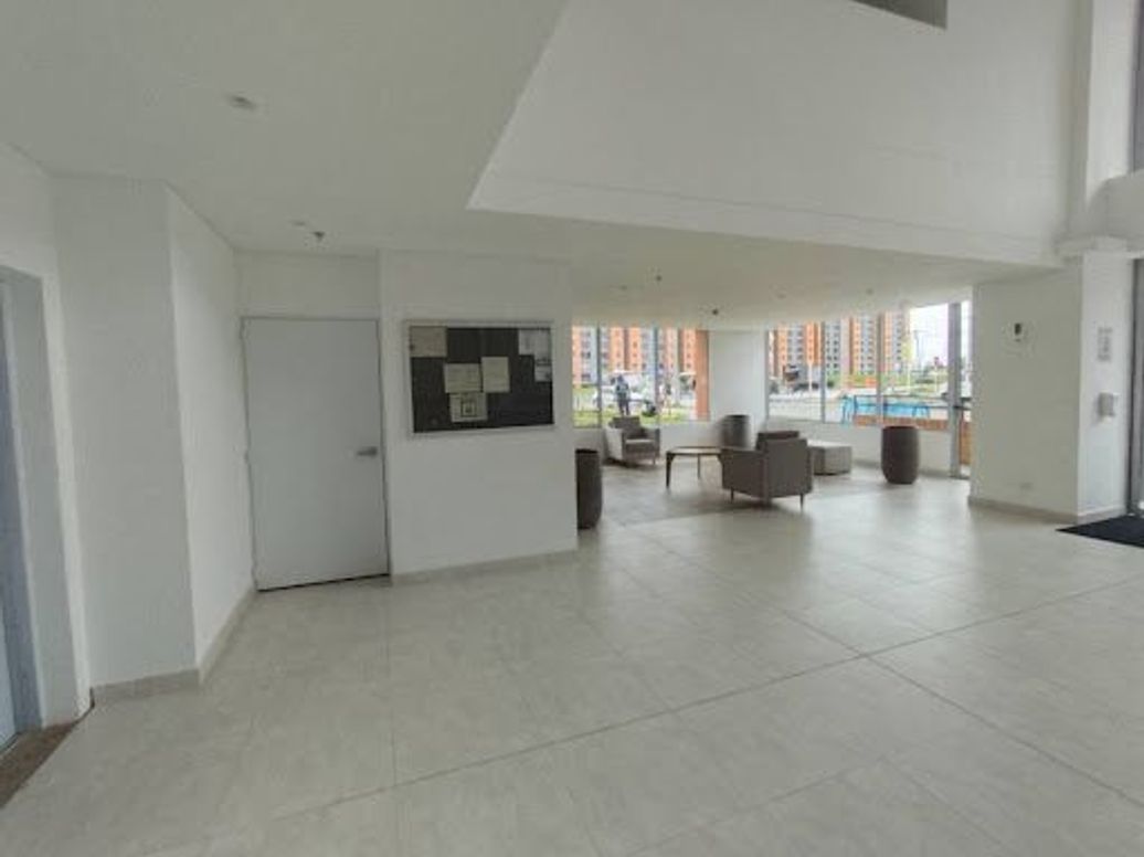 Apartamento de 2 alcobas en arriendo en Casa Blanca, Bogotá, 46 m² · foto 2 de 20