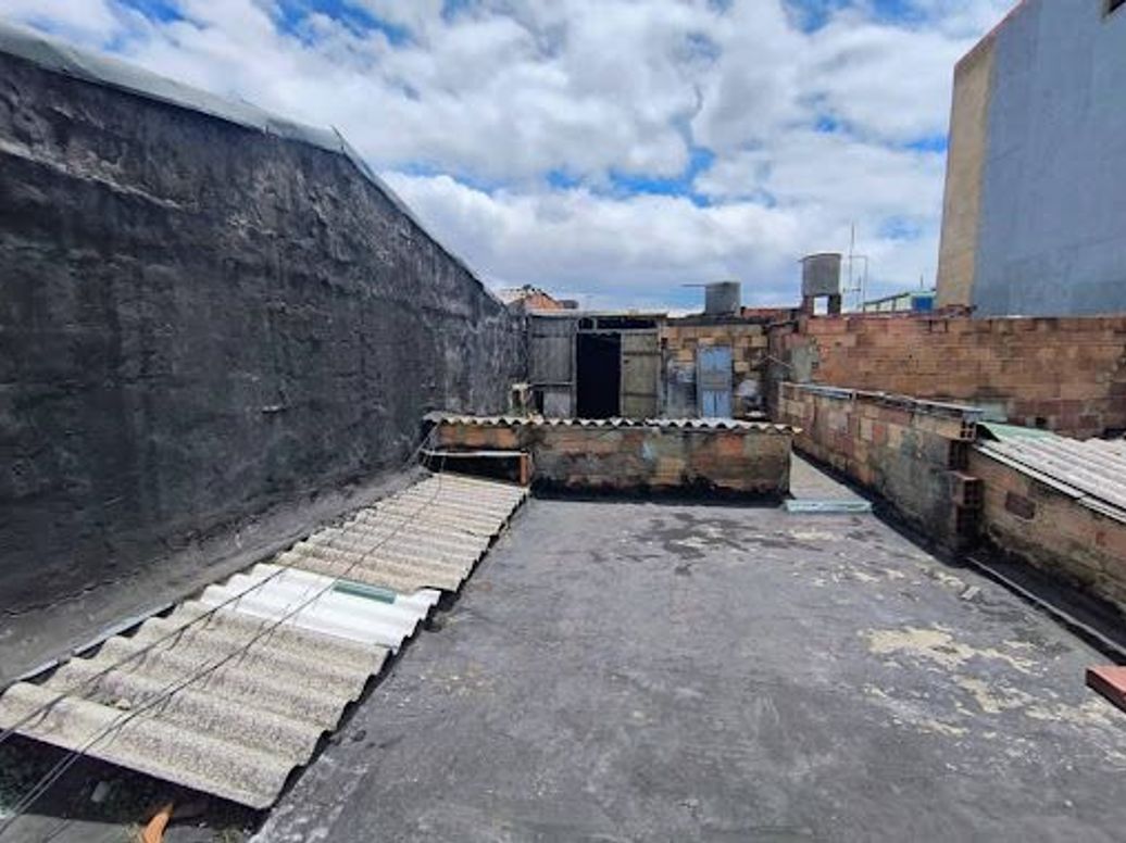 Casa de 7 alcobas en venta en Las Ferias, Bogotá, 277 m² · foto 16 de 20