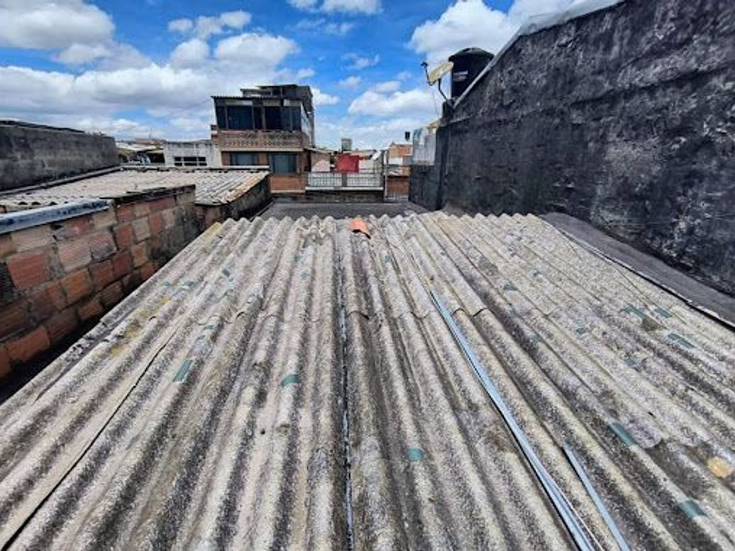 Casa de 7 alcobas en venta en Las Ferias, Bogotá, 277 m² · foto 18 de 20