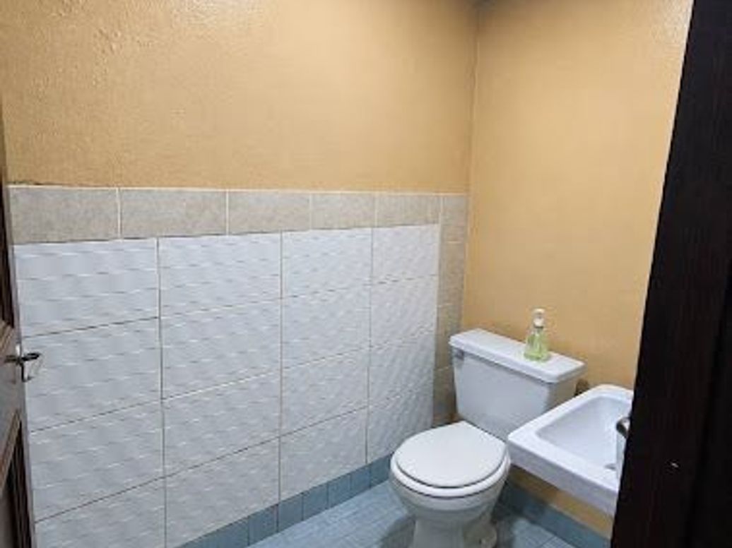 Casa de 7 alcobas en venta en Las Ferias, Bogotá, 277 m² · foto 11 de 20