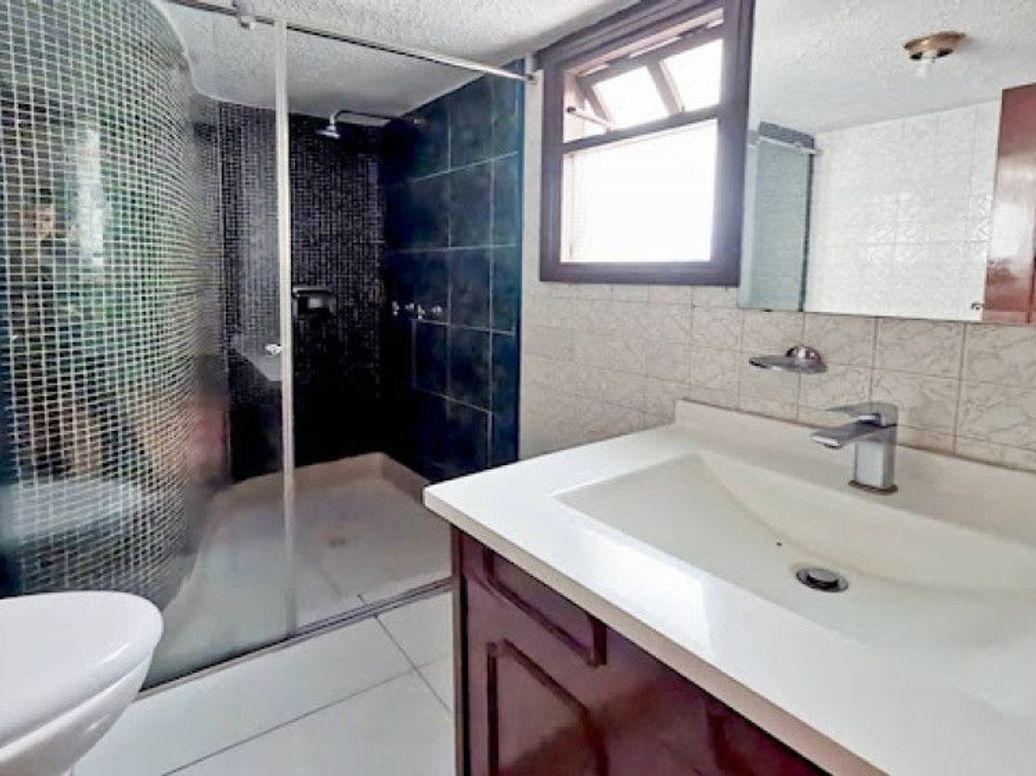 Casa de 4 alcobas en venta en Puente Largo, Bogotá, 269 m² · foto 18 de 20
