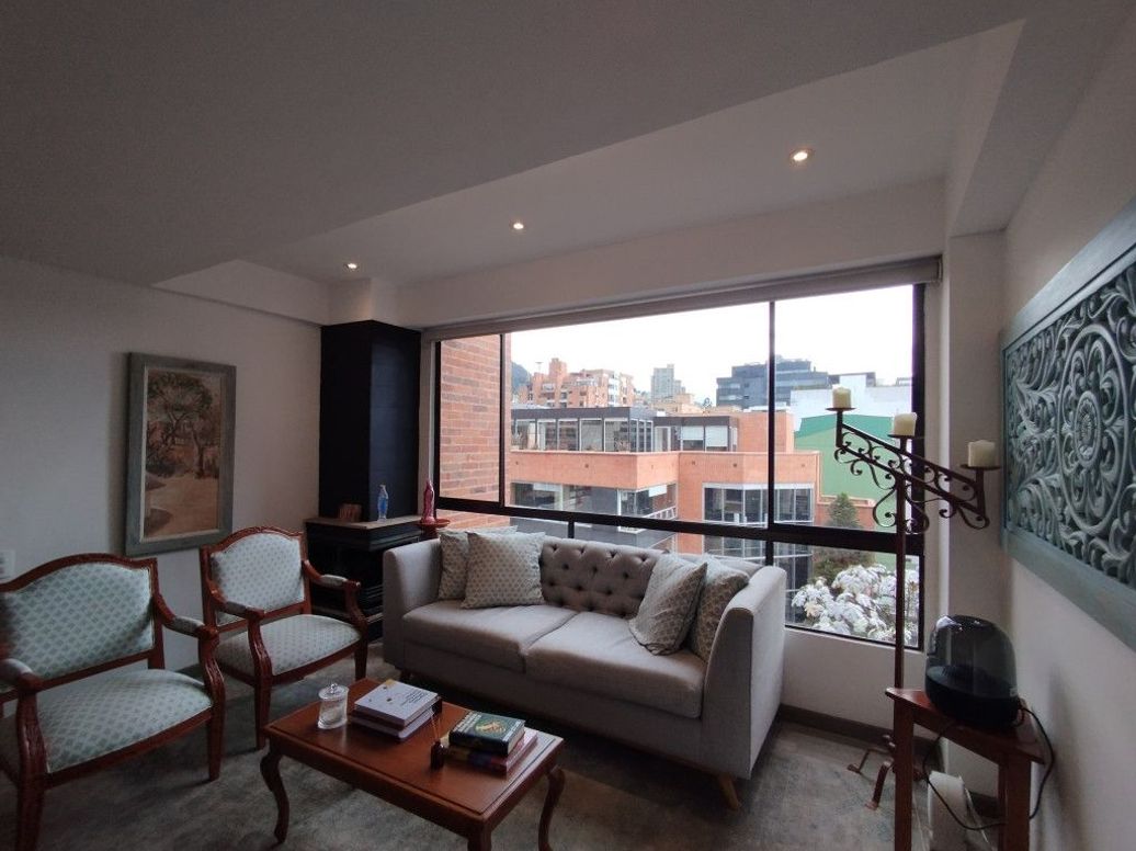 Apartamento de 3 alcobas en venta en Emaus, Bogotá, 115 m² · foto 2 de 20