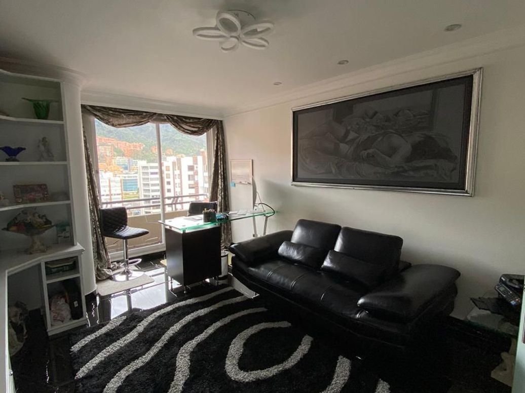 Apartamento de 4 alcobas en venta en Santa Barbara Central, Bogotá, 500 m² · foto 9 de 20