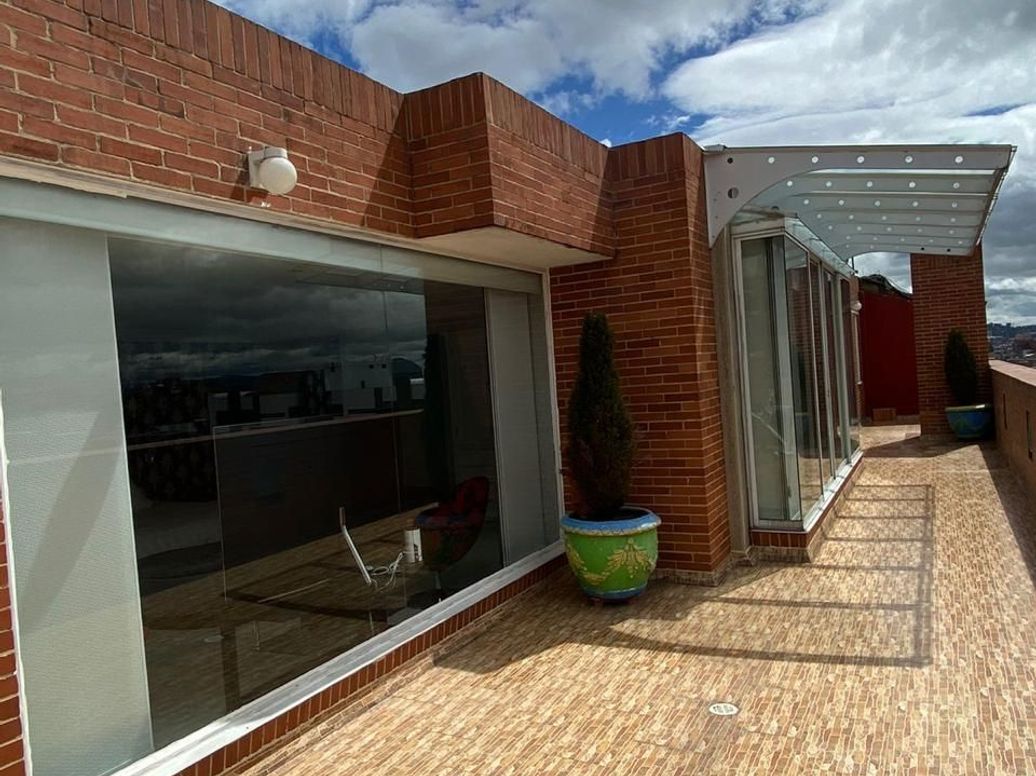 Apartamento de 4 alcobas en venta en Santa Barbara Central, Bogotá, 500 m² · foto 19 de 20