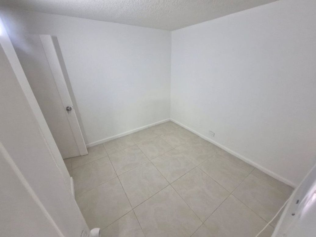 Apartamento de 3 alcobas en arriendo en Metropolis, Bogotá, 74 m² · foto 8 de 20