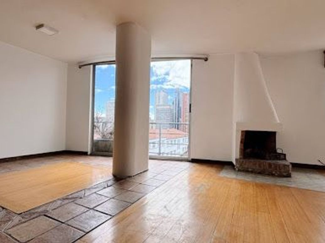 Apartamento de 3 alcobas en venta en La Macarena, Bogotá, 98 m² · foto 3 de 20