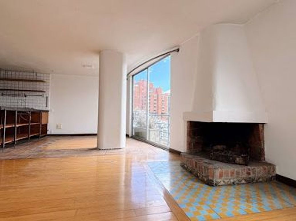 Apartamento de 3 alcobas en venta en La Macarena, Bogotá, 98 m² · foto 2 de 20