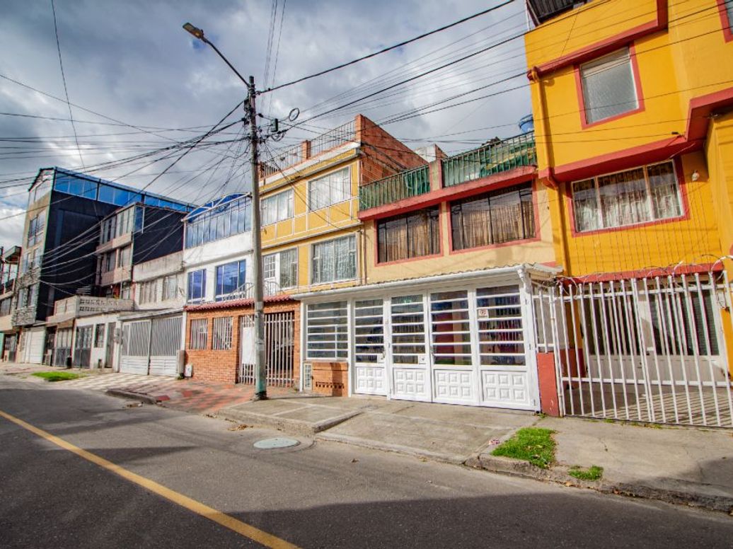 Apartamento de 3 alcobas en arriendo en Floralia I Sector, Bogotá, 80 m² · foto 17 de 17