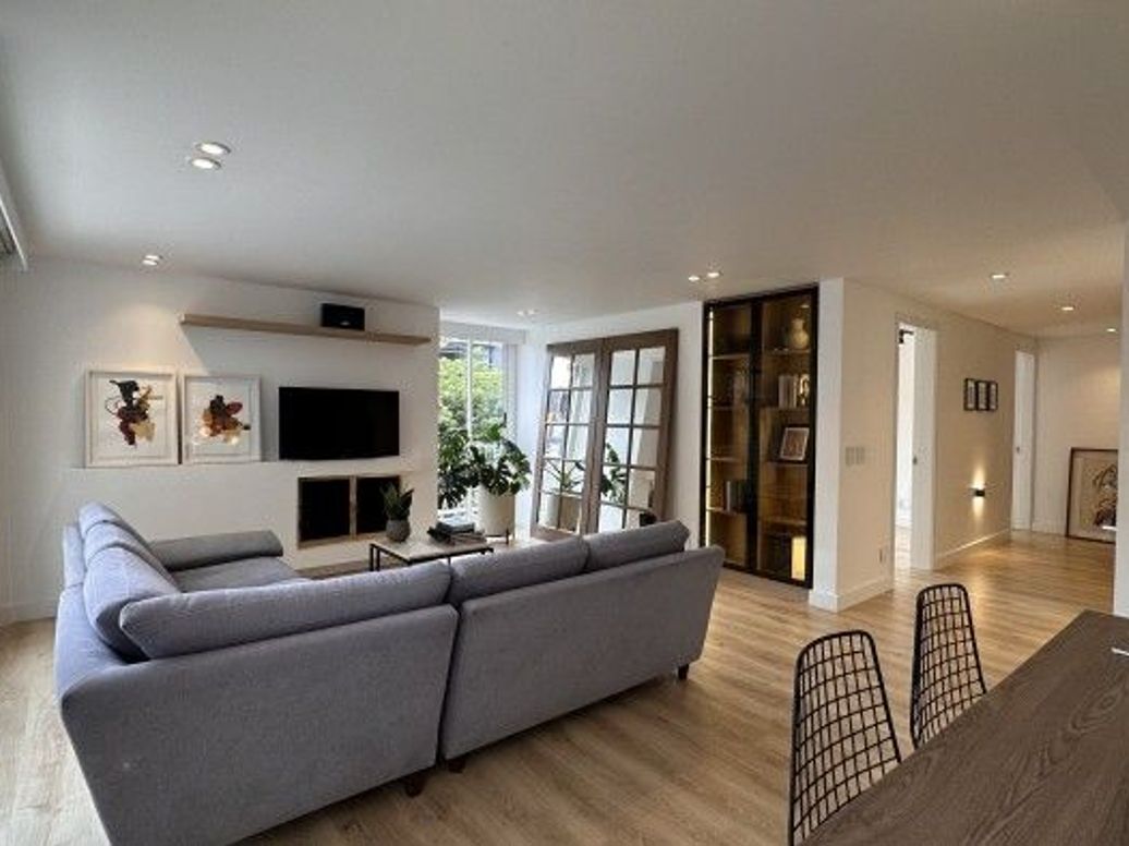 Apartamento de 3 alcobas en arriendo en Chicó Norte, Bogotá, 120 m² · foto 2 de 14