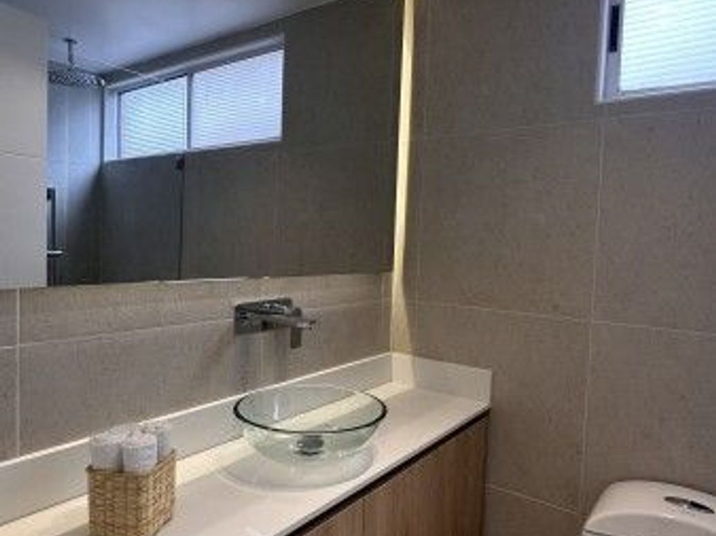 Apartamento de 3 alcobas en arriendo en Chicó Norte, Bogotá, 120 m² · foto 11 de 14