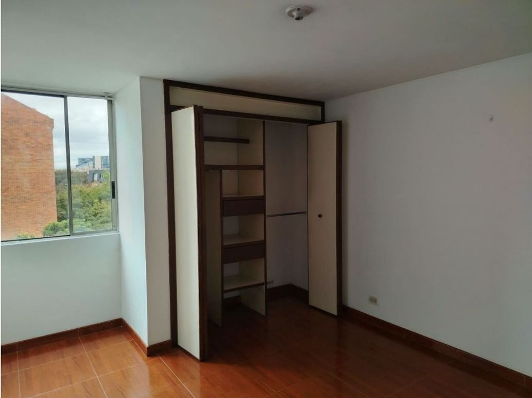 Apartamento de 3 alcobas en venta en Mirandela, Bogotá, 72 m² · foto 9 de 15