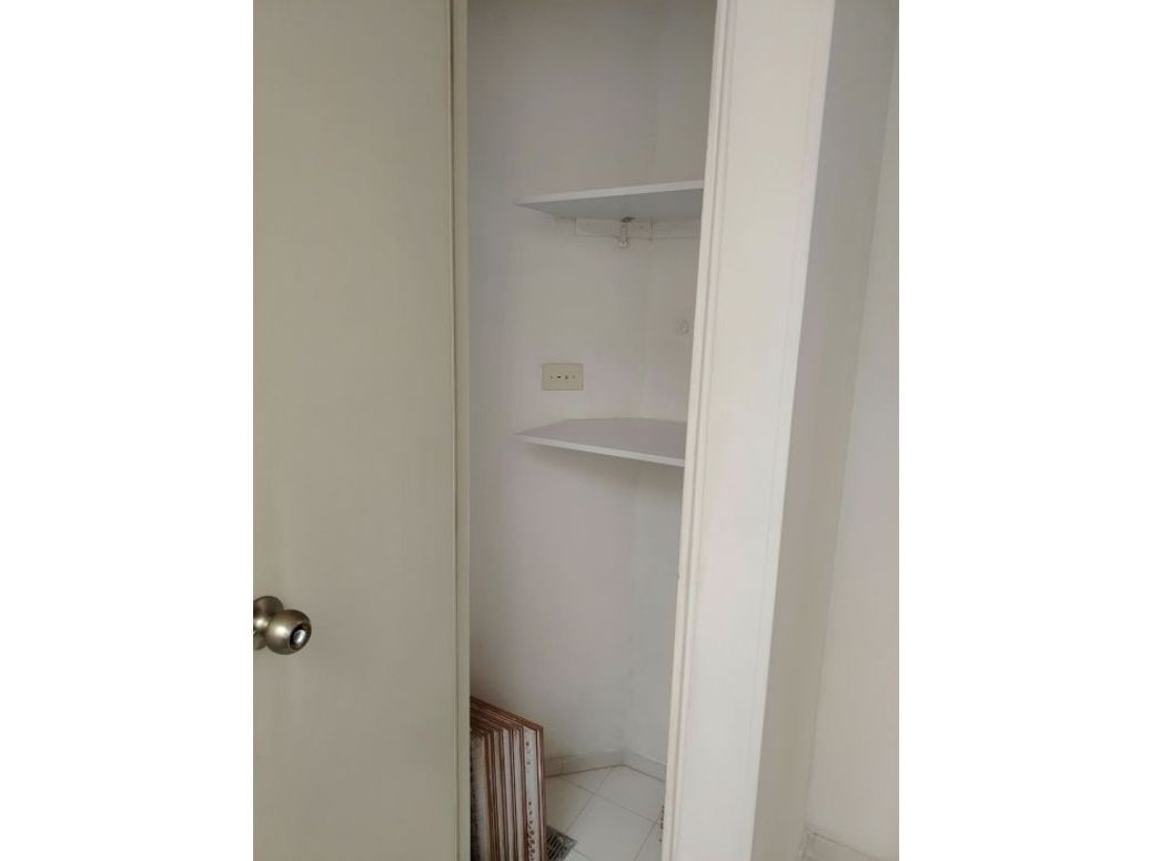 Apartamento de 3 alcobas en venta en Mirandela, Bogotá, 72 m² · foto 7 de 15