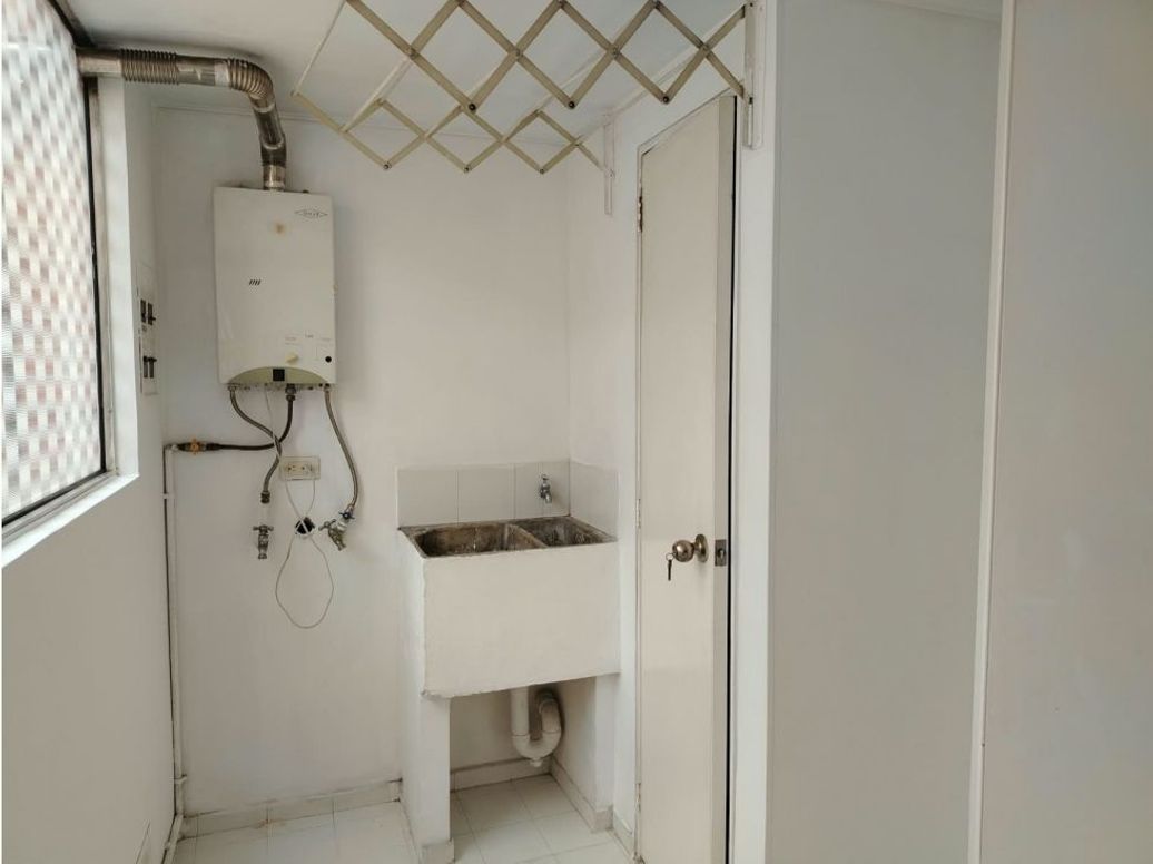 Apartamento de 3 alcobas en venta en Mirandela, Bogotá, 72 m² · foto 14 de 15