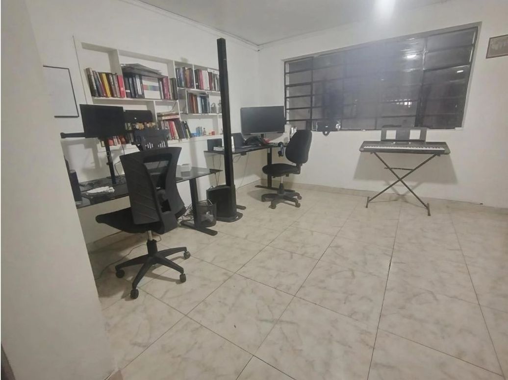 Casa de 12 alcobas en venta en Ciudad Jardín Norte, Bogotá, 560 m² · foto 7 de 20