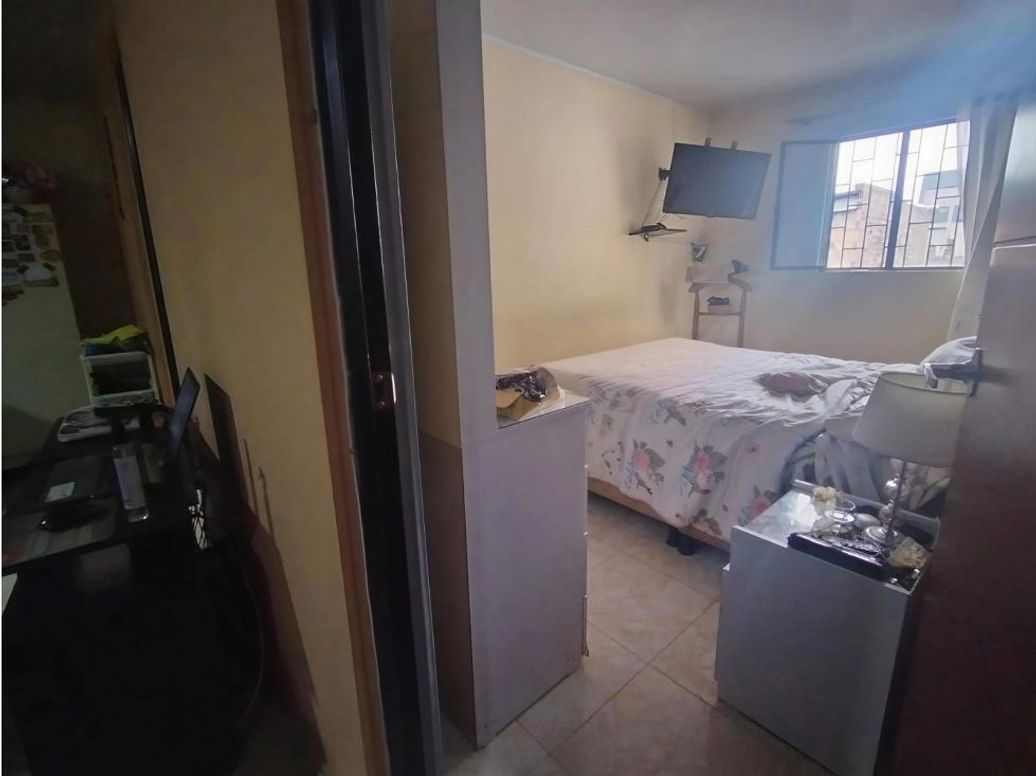 Casa de 12 alcobas en venta en Ciudad Jardín Norte, Bogotá, 560 m² · foto 13 de 20