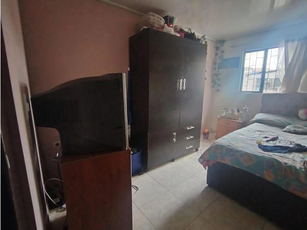 Casa de 12 alcobas en venta en Ciudad Jardín Norte, Bogotá, 560 m² · foto 12 de 20
