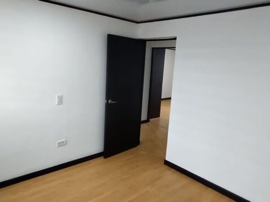 Apartamento de 3 alcobas en venta en Floresta Sur, Bogotá, 76 m² · foto 9 de 12