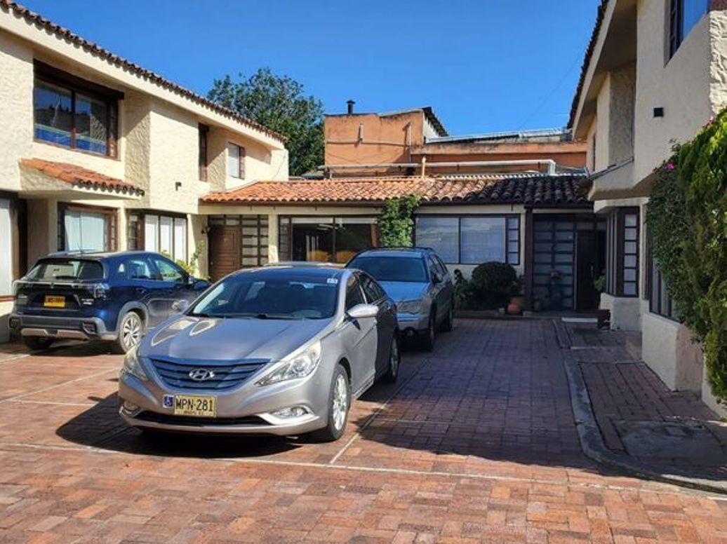 Casa de 3 alcobas en venta en La Calleja, Bogotá, 189 m² · foto 2 de 20
