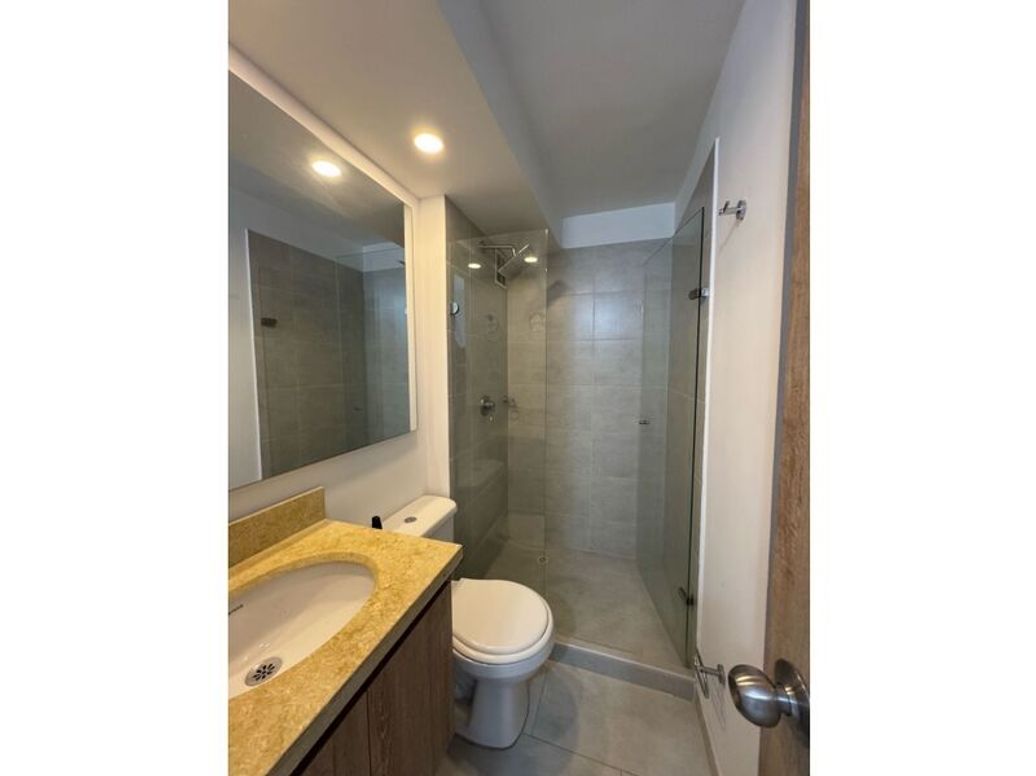 Apartaestudio en venta en El Liston, Bogotá, 18 m² · foto 9 de 13