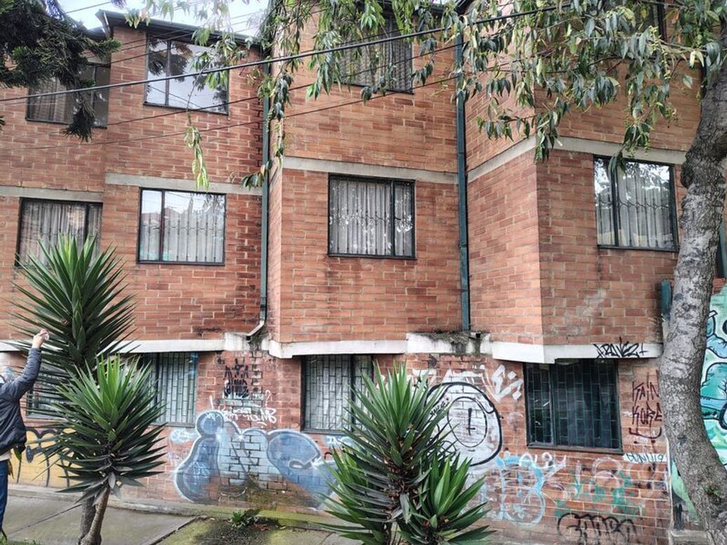 Apartamento de 3 alcobas en venta en Desarrollo Puerto Rico, Bogotá, 68 m² · foto 2 de 20