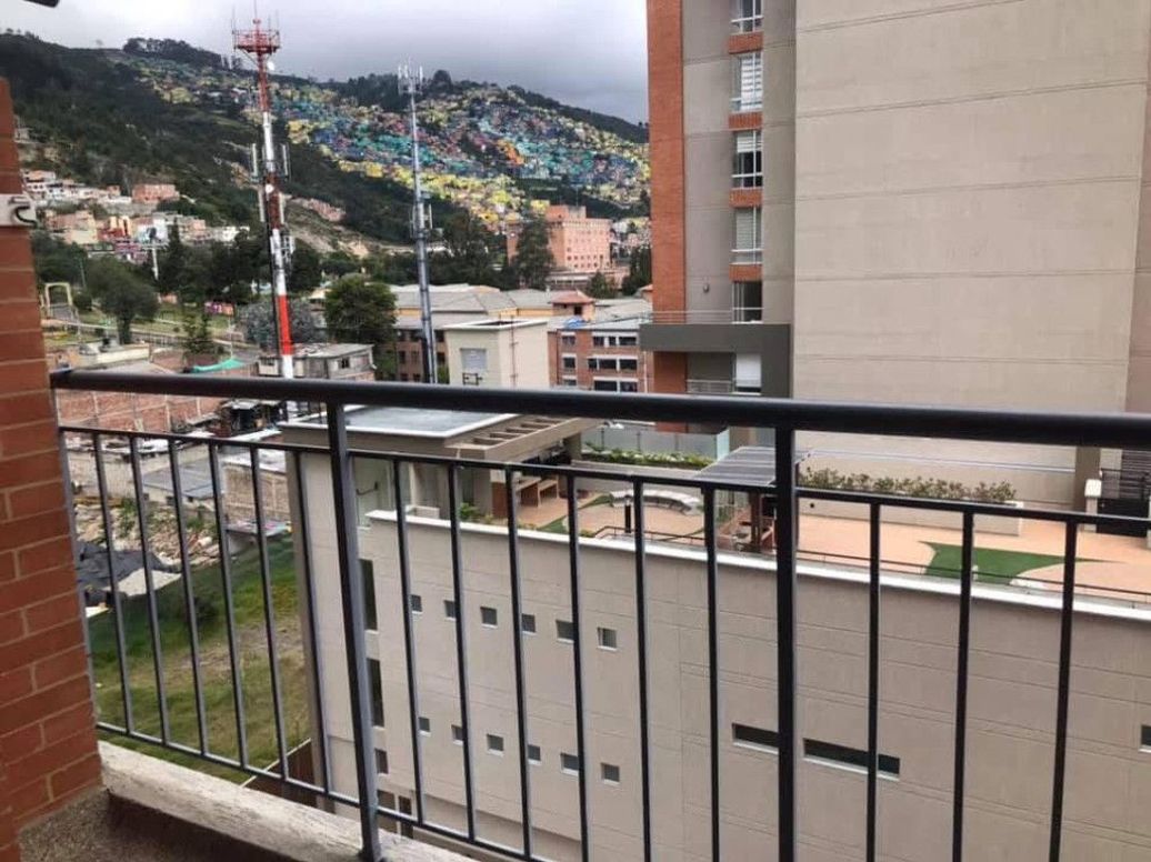 Apartamento de 1 alcoba en venta en Santa Teresa, Bogotá, 50 m² · foto 3 de 20
