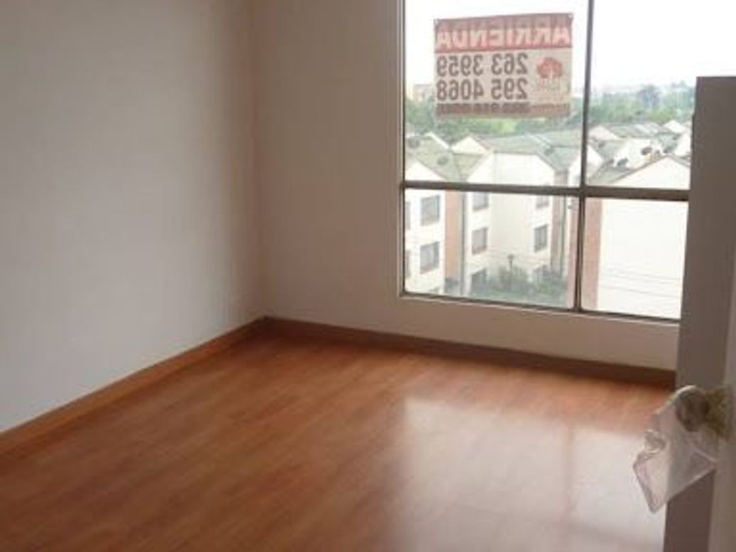Apartamento de 3 alcobas en venta en Santa Cecilia Modelia, Bogotá, 61 m² · foto 11 de 20