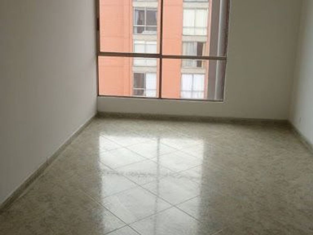Apartamento de 3 alcobas en venta en Santa Cecilia Modelia, Bogotá, 61 m² · foto 4 de 20