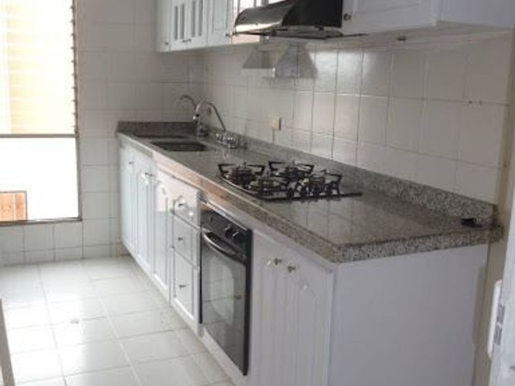 Apartamento de 3 alcobas en venta en Santa Cecilia Modelia, Bogotá, 61 m² · foto 6 de 20