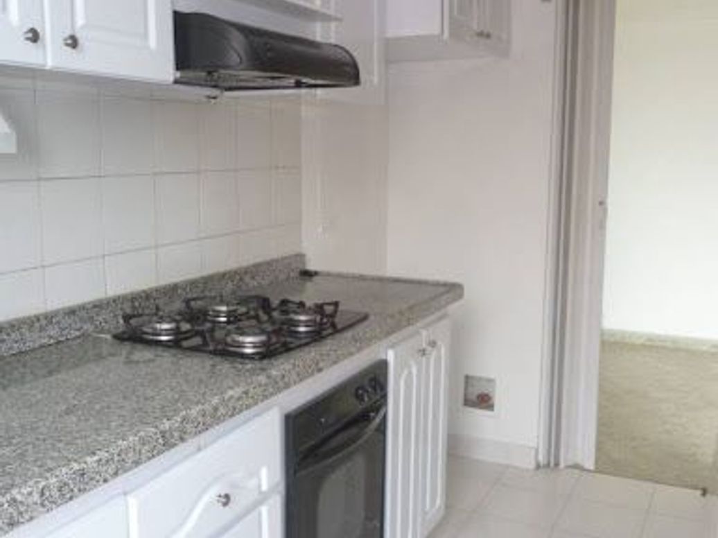 Apartamento de 3 alcobas en venta en Santa Cecilia Modelia, Bogotá, 61 m² · foto 7 de 20
