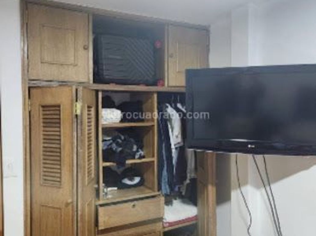 Apartaestudio en venta en La Macarena, Bogotá, 33 m² · foto 13 de 20
