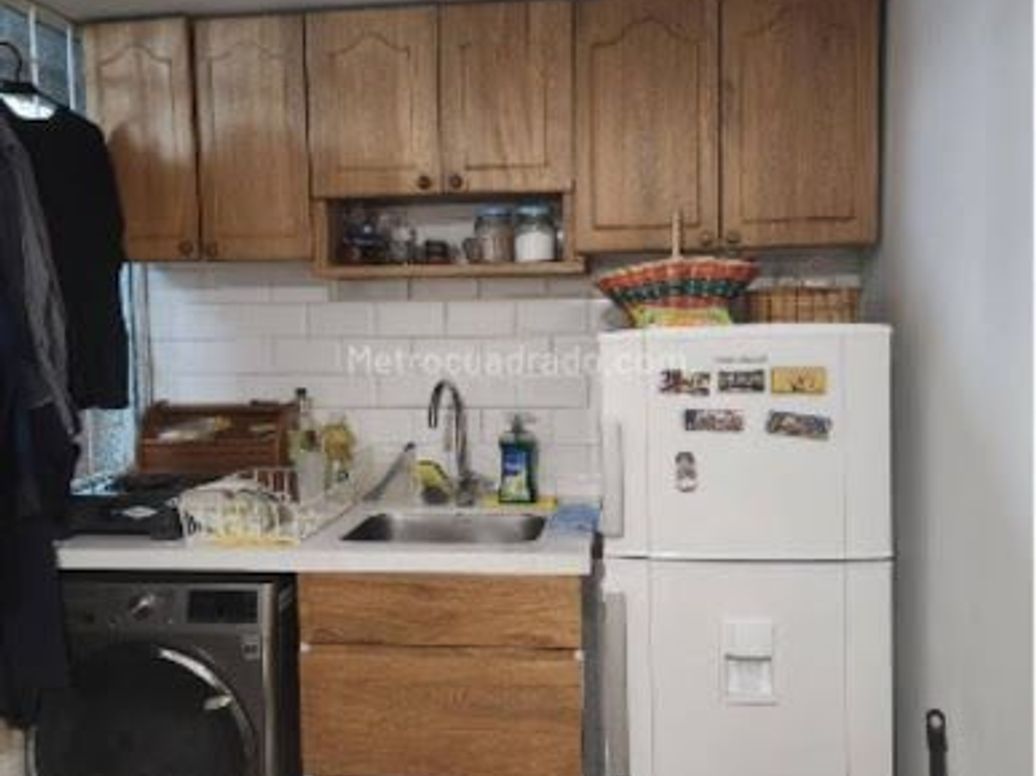 Apartaestudio en venta en La Macarena, Bogotá, 33 m² · foto 11 de 20