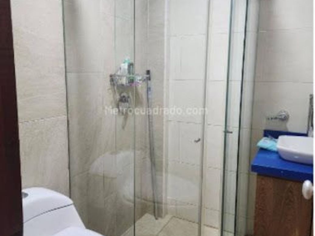 Apartaestudio en venta en La Macarena, Bogotá, 33 m² · foto 19 de 20