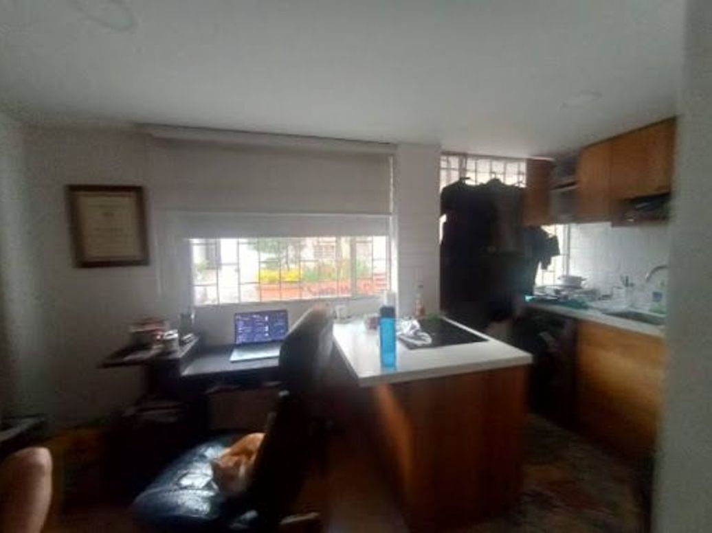 Apartaestudio en venta en La Macarena, Bogotá, 33 m² · foto 12 de 20