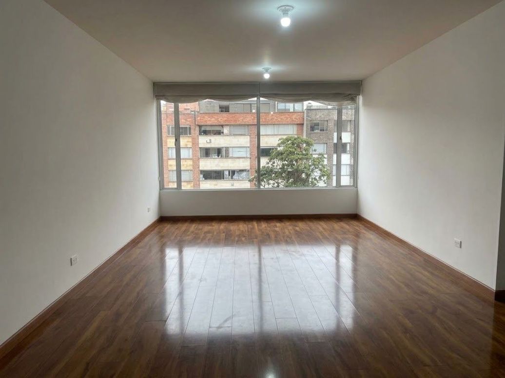 Apartamento en arriendo en Mónaco, Bogotá · foto 3 de 17