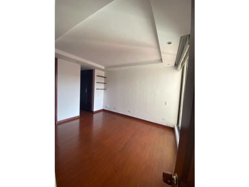 Apartamento de 3 alcobas en venta en Ciudad Salitre Occidental, Bogotá, 147 m² · foto 8 de 18