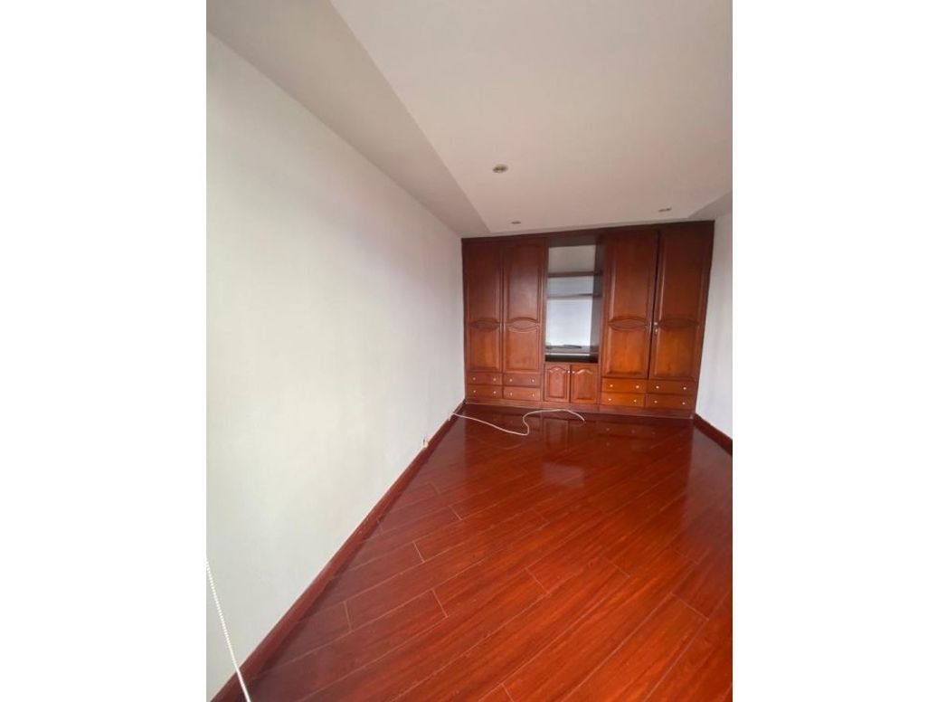 Apartamento de 3 alcobas en venta en Ciudad Salitre Occidental, Bogotá, 147 m² · foto 11 de 18