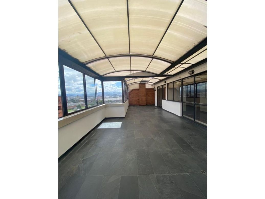Apartamento de 3 alcobas en venta en Ciudad Salitre Occidental, Bogotá, 147 m² · foto 13 de 18