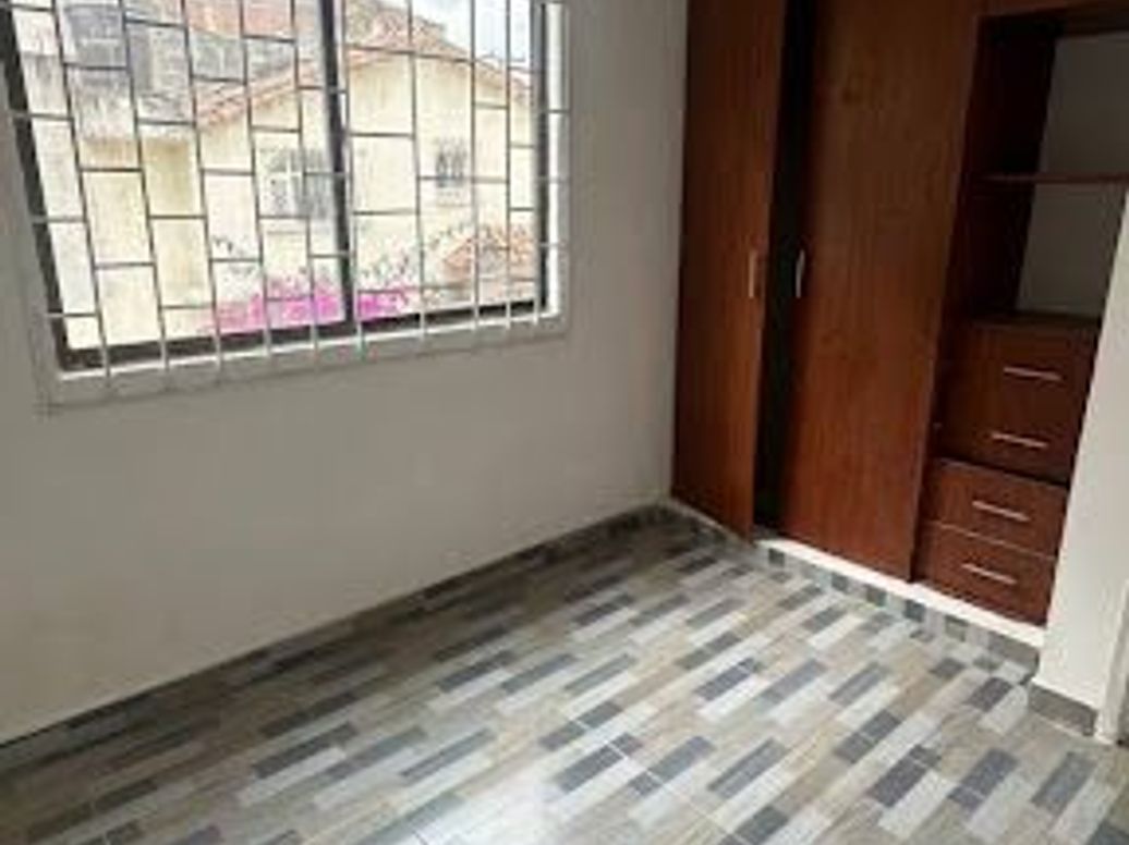 Casa de 3 alcobas en arriendo en Modelia Occidental, Bogotá, 60 m² · foto 2 de 14