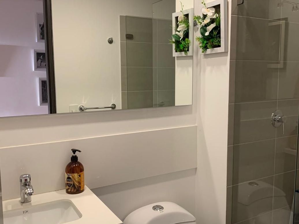 Apartamento de 2 alcobas en venta en Santa Barbara Central, Bogotá, 102 m² · foto 12 de 14