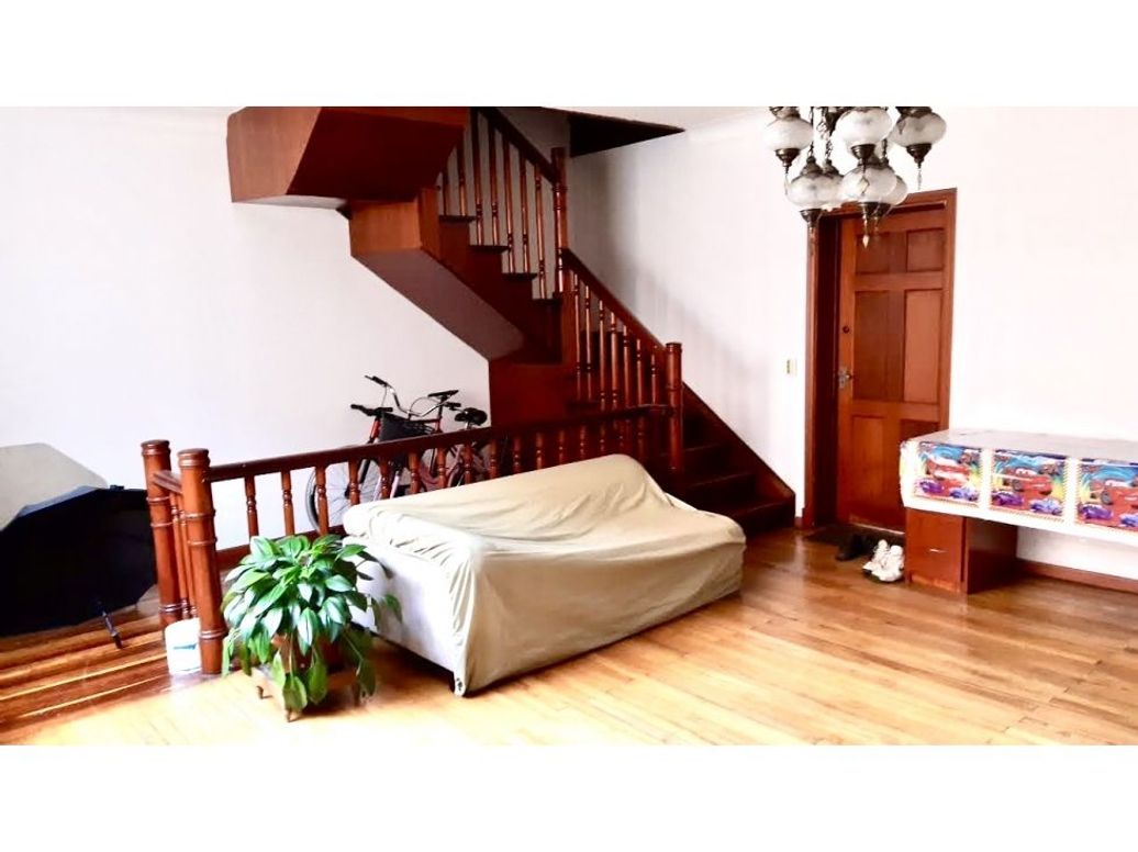 Casa de 7 alcobas en venta en Teusaquillo, Bogotá, 641 m² · foto 7 de 20