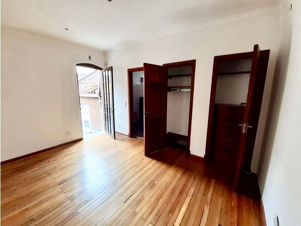 Casa de 7 alcobas en venta en Teusaquillo, Bogotá, 641 m² · foto 15 de 20
