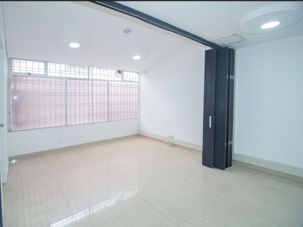Casa de 8 alcobas en arriendo en Los Andes, Bogotá, 260 m² · foto 4 de 20