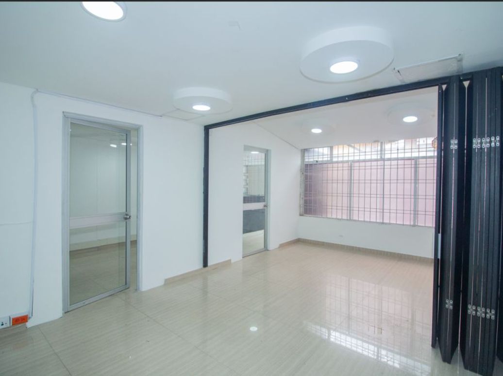 Casa de 8 alcobas en arriendo en Los Andes, Bogotá, 260 m² · foto 5 de 20