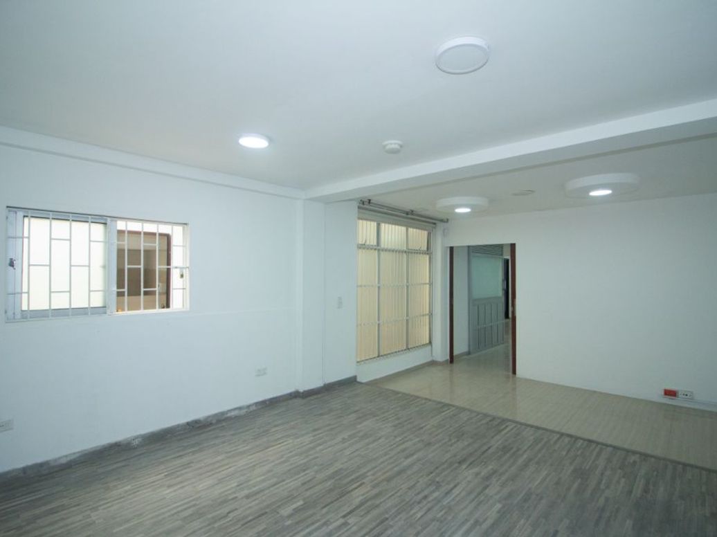 Casa de 8 alcobas en arriendo en Los Andes, Bogotá, 260 m² · foto 10 de 20