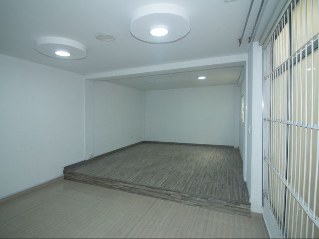 Casa de 8 alcobas en arriendo en Los Andes, Bogotá, 260 m² · foto 11 de 20
