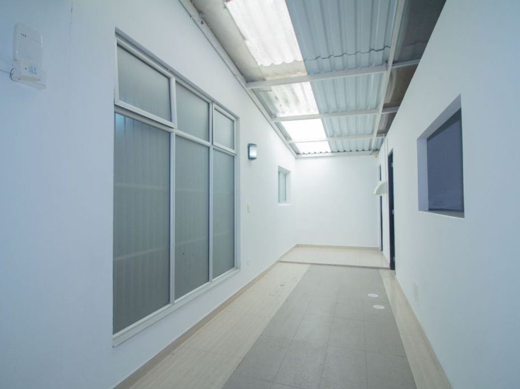 Casa de 8 alcobas en arriendo en Los Andes, Bogotá, 260 m² · foto 15 de 20