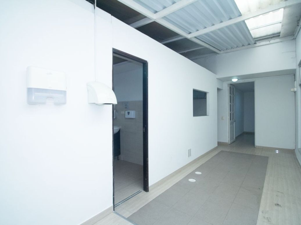 Casa de 8 alcobas en arriendo en Los Andes, Bogotá, 260 m² · foto 17 de 20