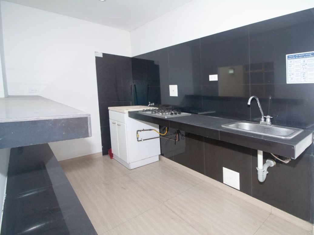 Casa de 8 alcobas en arriendo en Los Andes, Bogotá, 260 m² · foto 16 de 20