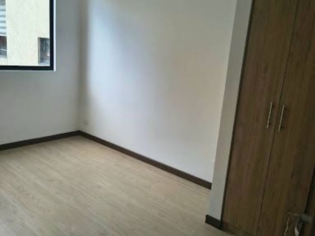 Apartamento de 2 alcobas en venta en Libertador, Bogotá, 49 m² · foto 5 de 13