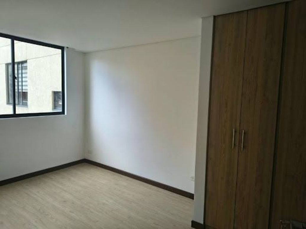 Apartamento de 2 alcobas en venta en Libertador, Bogotá, 49 m² · foto 6 de 13